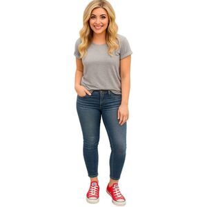 Converse SNEAKERS Red Chuck Taylor All Stars Low Tops SHOES Woman's WOMEN'S  6
